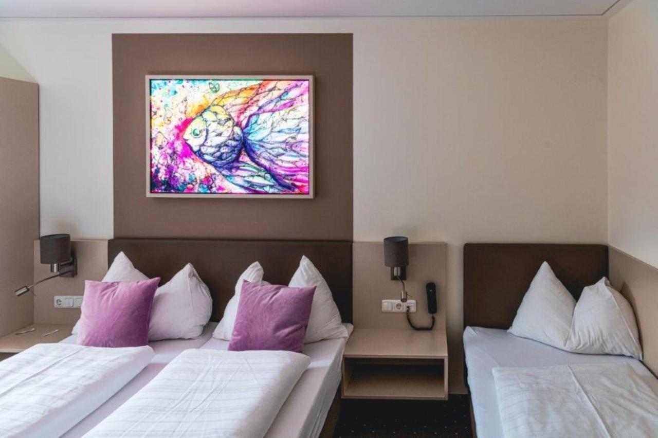 Hotel Lokomotive Линц Екстериор снимка