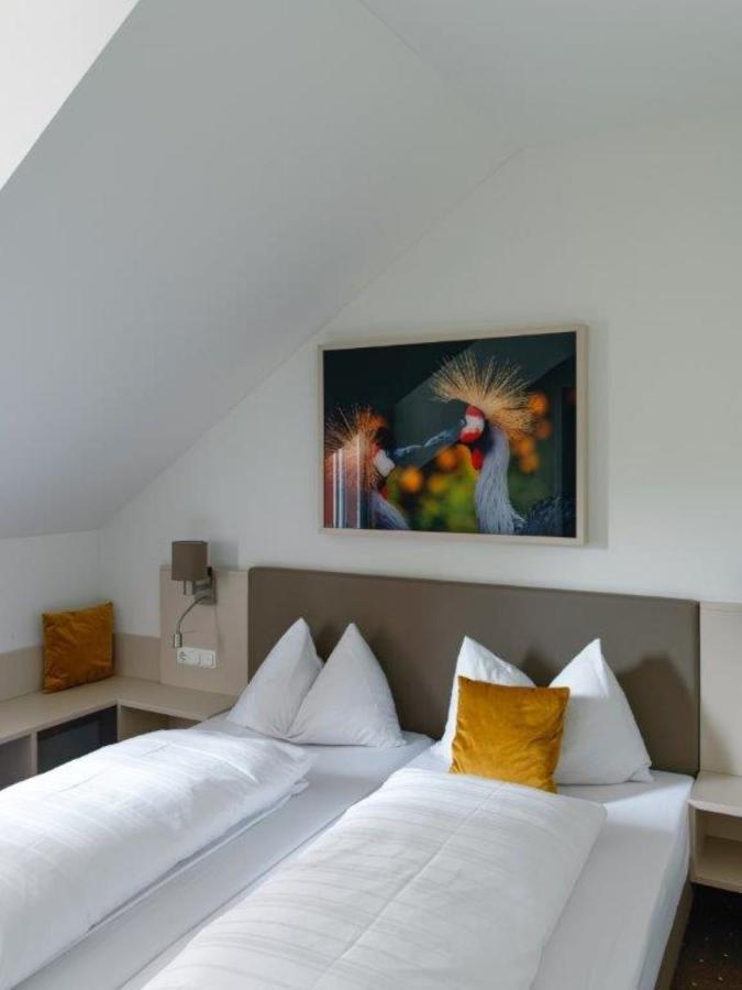 Hotel Lokomotive Линц Екстериор снимка