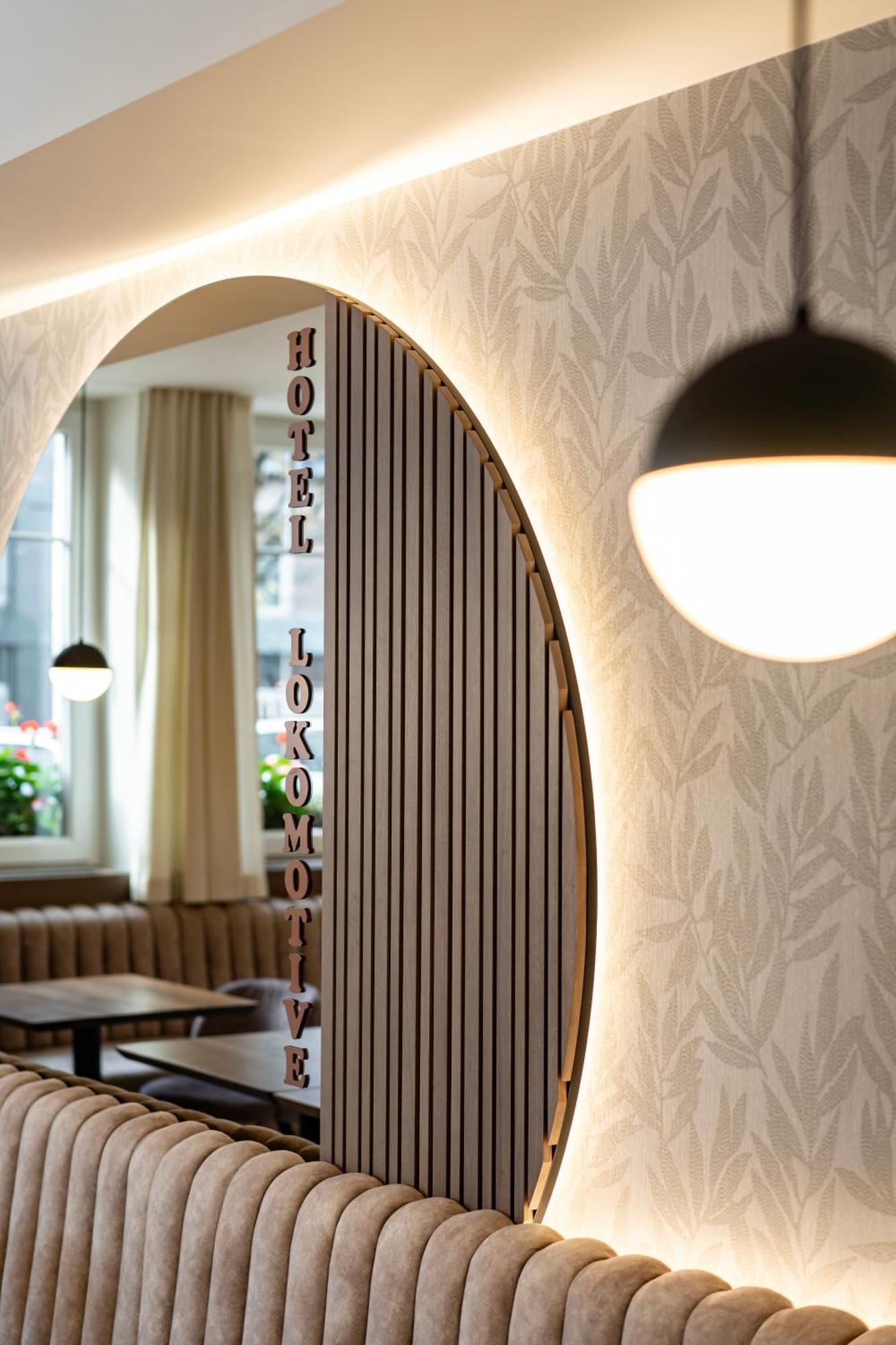 Hotel Lokomotive Линц Екстериор снимка