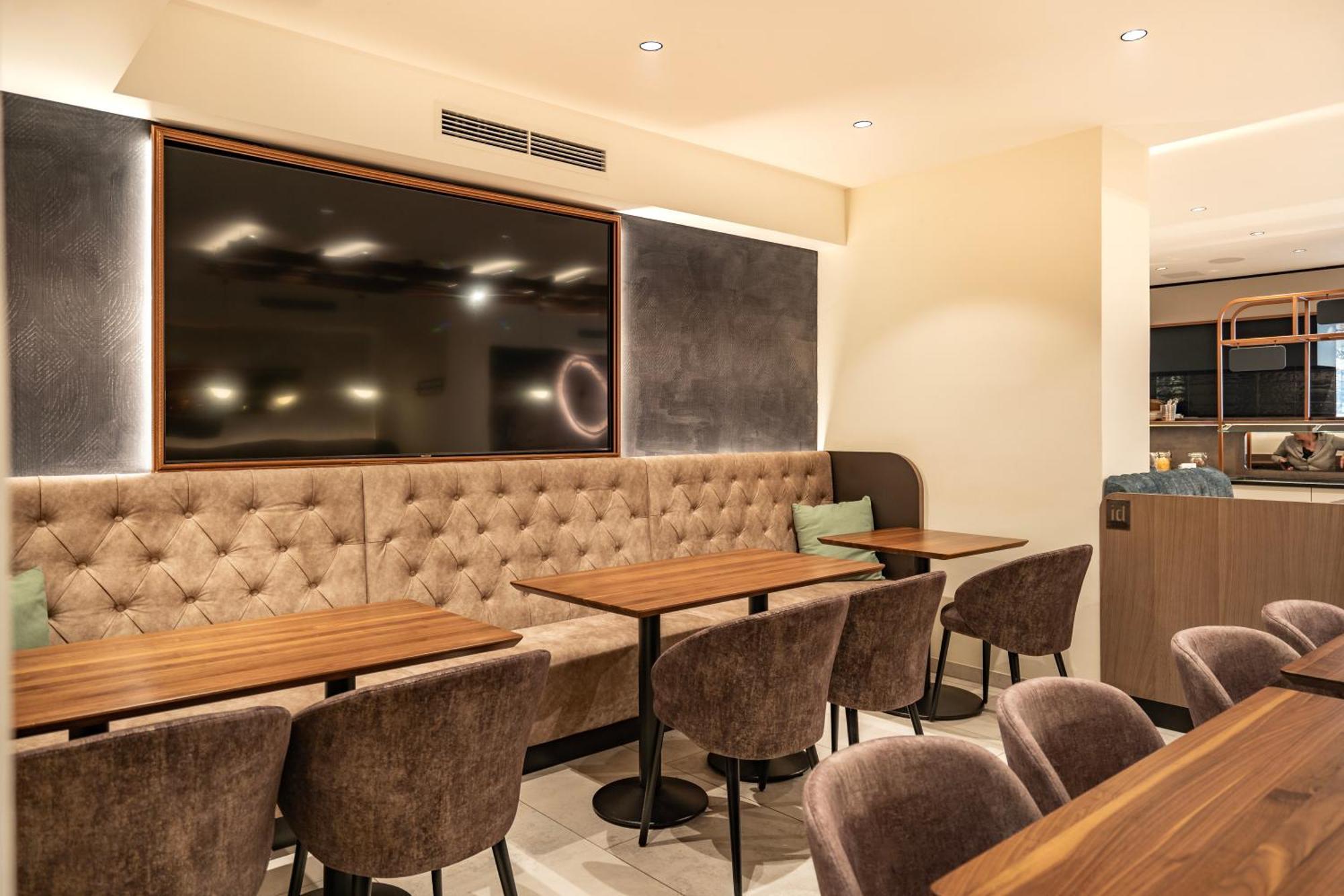 Hotel Lokomotive Линц Екстериор снимка