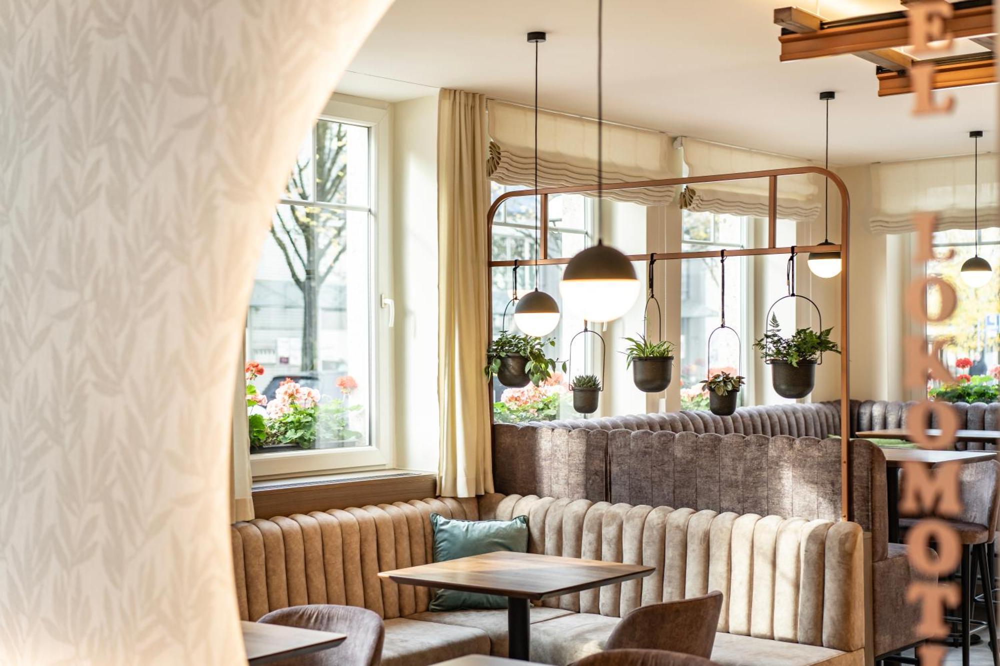 Hotel Lokomotive Линц Екстериор снимка
